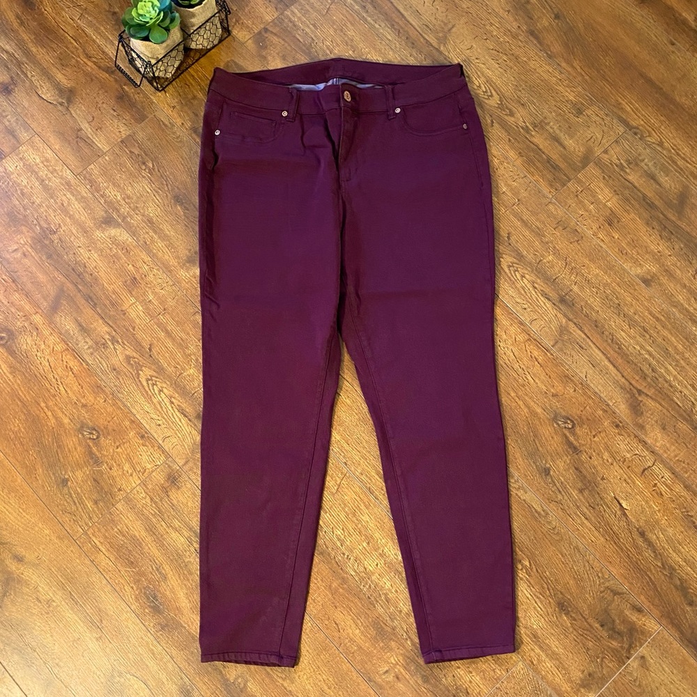 Maurices Wine colored jeggings